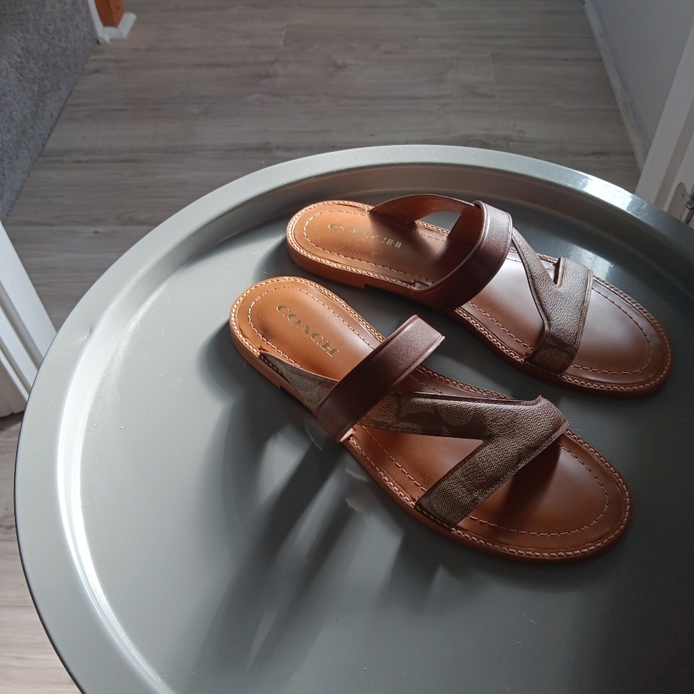 COACH  SANDALS SIZE 10M  NWOT Price firm $20